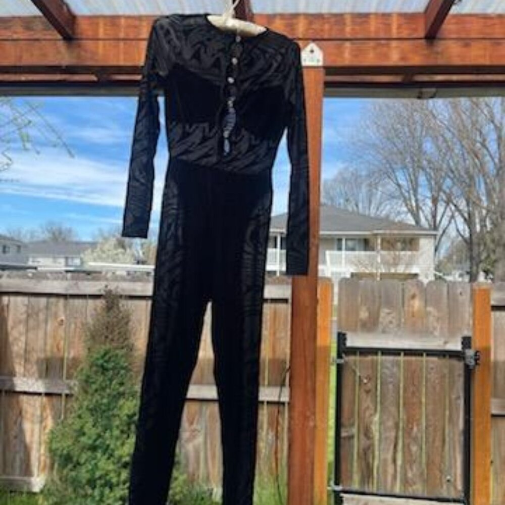 Gorgeous Video Vixon Black Velvet Jumsuit-Size M - Picture 4 of 8